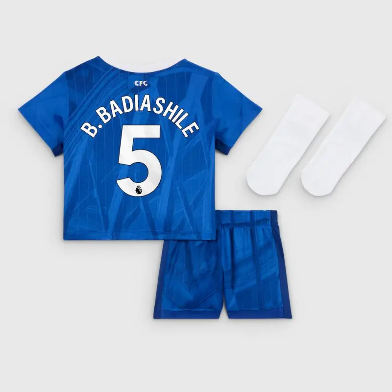Chelsea chelsea nike heimstadion-kit 2025-26 – kleinkinder mit b. badiashile 5-aufdruck Trikot - Exklusive Chelsea Fußballbekleidung Chelsea chelsea nike heimstadion-kit 2025-26 – kleinkinder mit b. badiashile 5-aufdruck Trikot - Exklusive Chelsea Fußballbekleidung