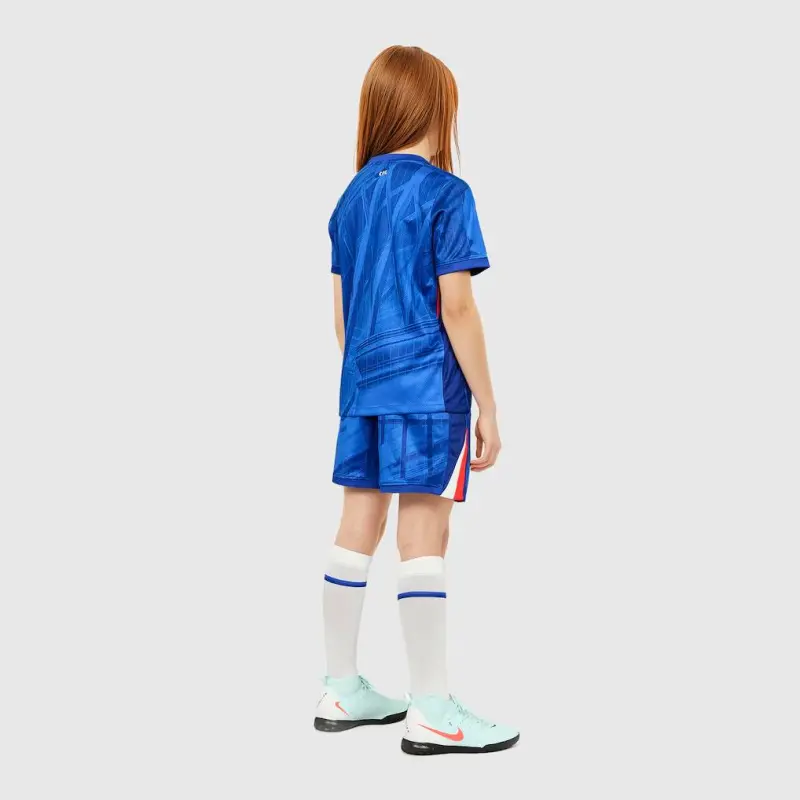 Chelsea chelsea nike heimstadion minikit 2025-26 – kleine jugendliche Trikot - Exklusive Chelsea Fußballbekleidung Chelsea chelsea nike heimstadion minikit 2025-26 – kleine jugendliche Trikot - Exklusive Chelsea Fußballbekleidung